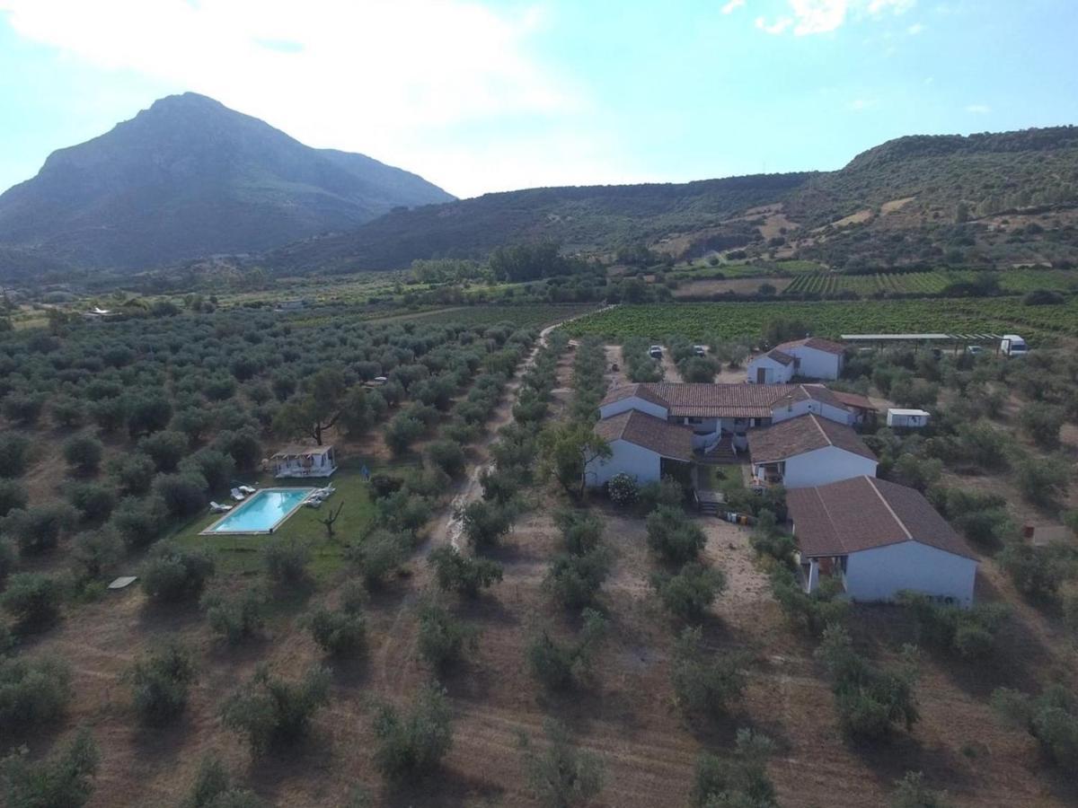 Tenuta Don Ballore Galtellì Exterior foto