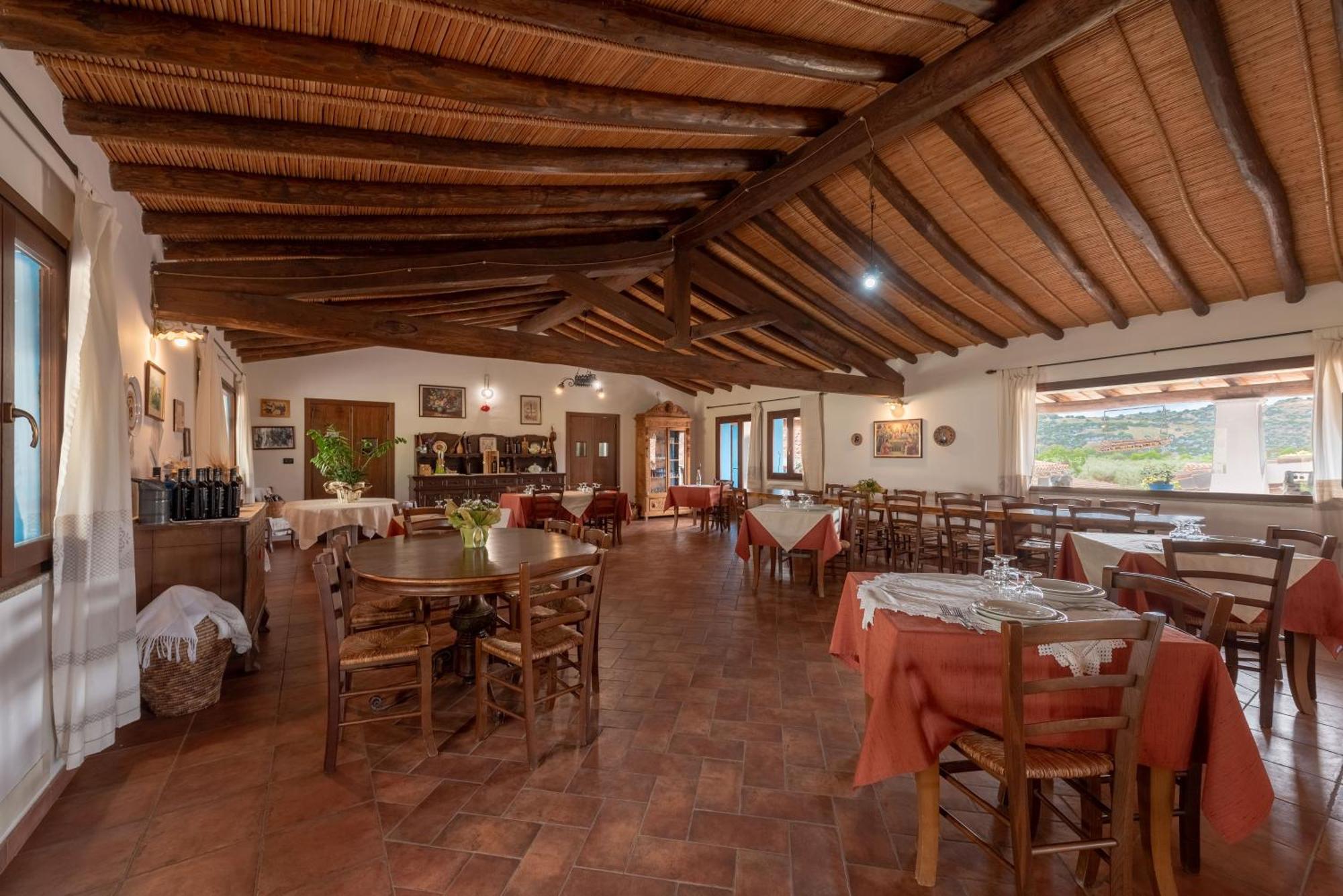 Tenuta Don Ballore Galtellì Exterior foto